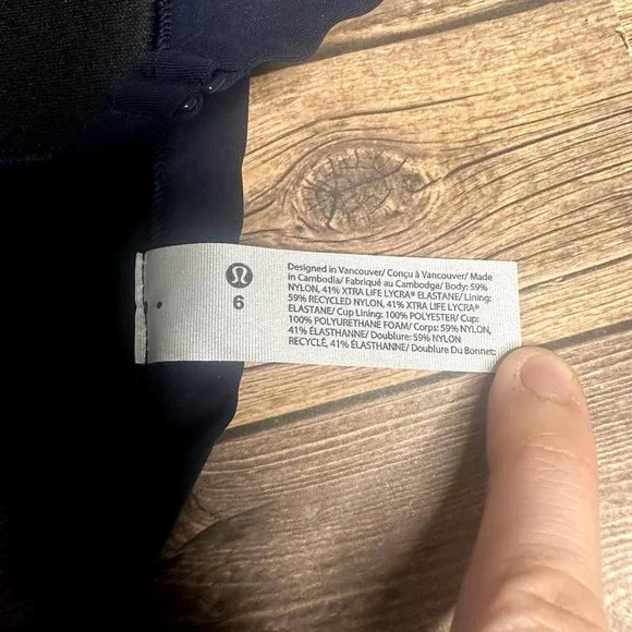 Lululemon Waterside Swim Top C Cup NWT Size 6 Small (True Navy) - Picture 9 of 9